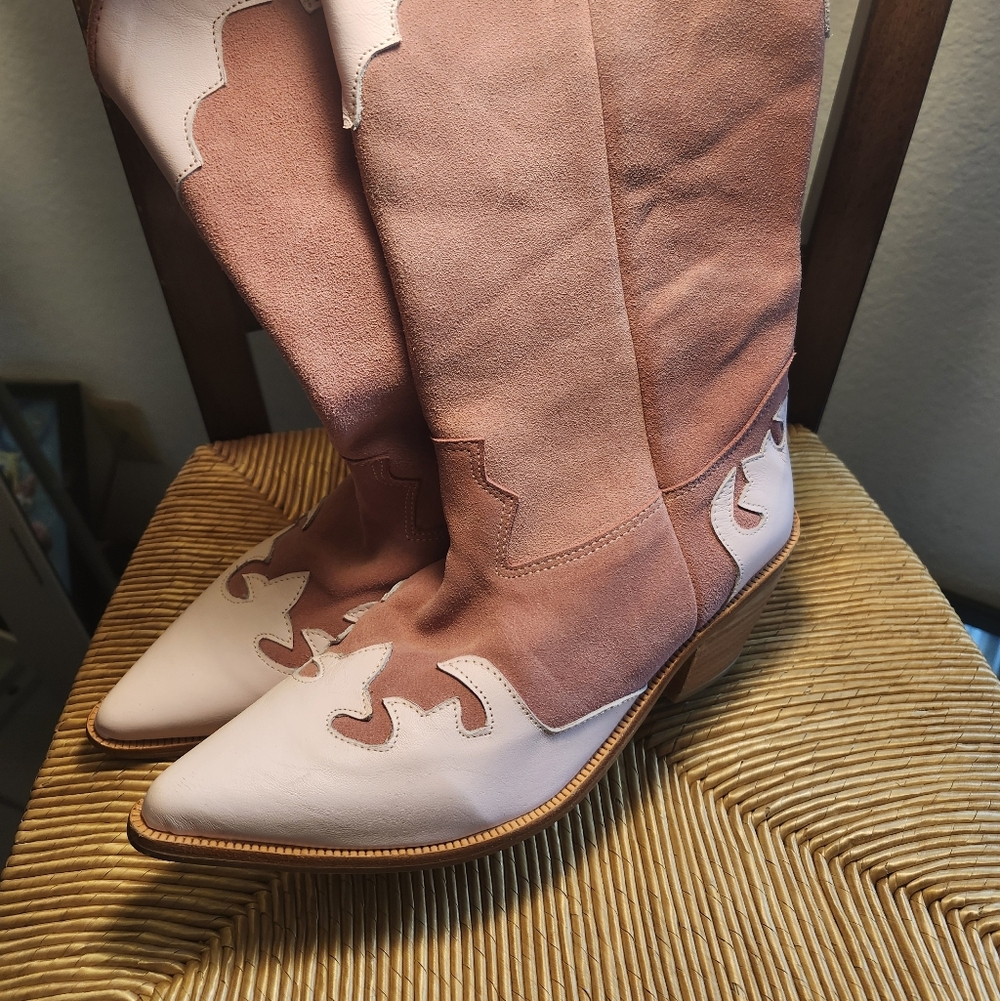 💖💖💖Women’s Pink Two-Tone Western Boot